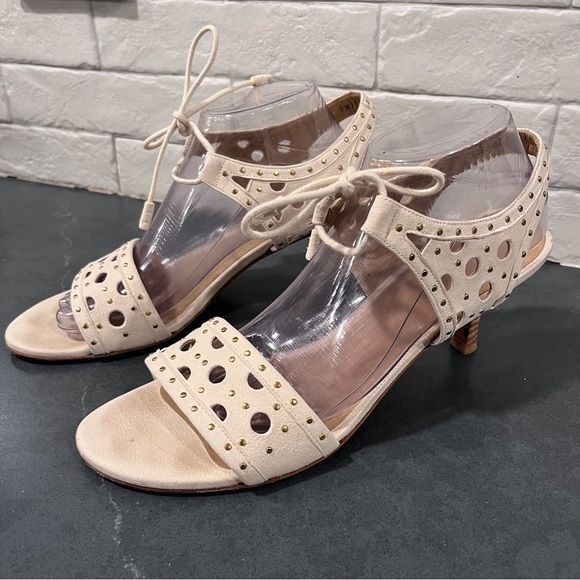 Stuart Weizmann sz 11N Circular strappy studded kitten heels in cream leather - Picture 4 of 15